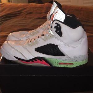 Jordan 5 “space jam”
